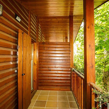 El Refugi De Les Basses Villa Campelles Bagian luar foto
