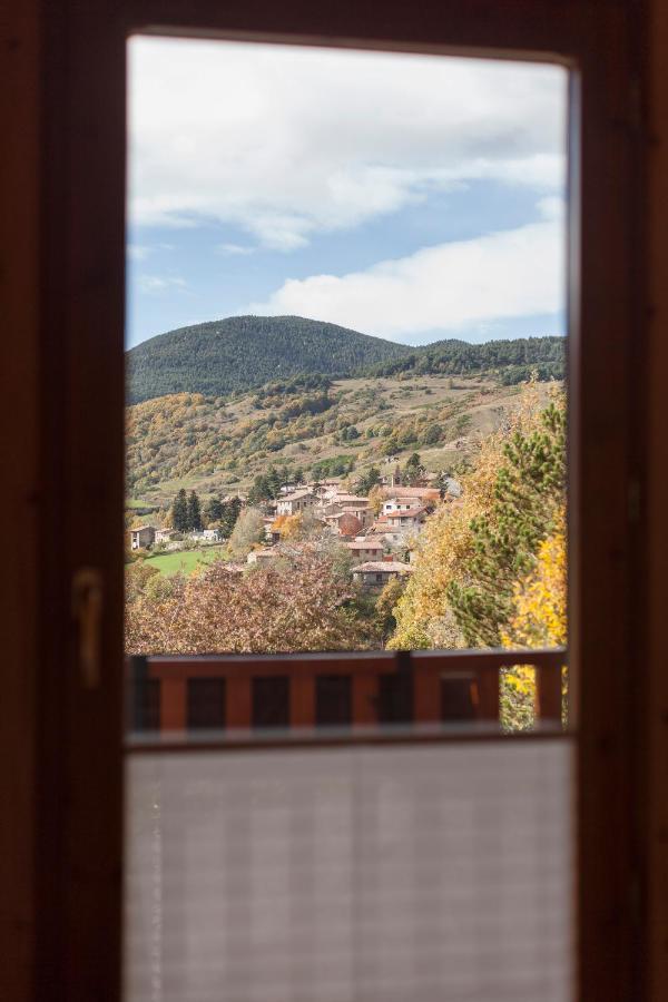 El Refugi De Les Basses Villa Campelles Bagian luar foto