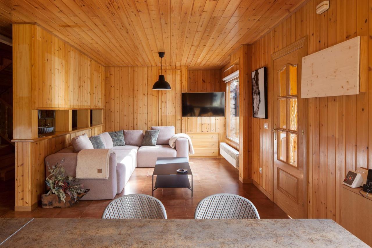 El Refugi De Les Basses Villa Campelles Bagian luar foto